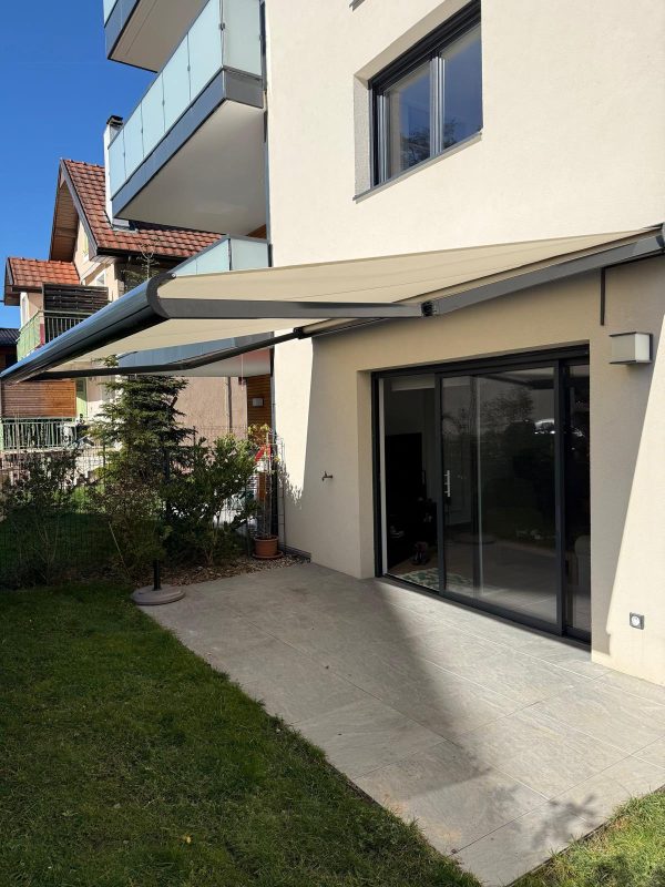 Installation de porte de garage - Michael Stores & Fermeture Haute-Savoie